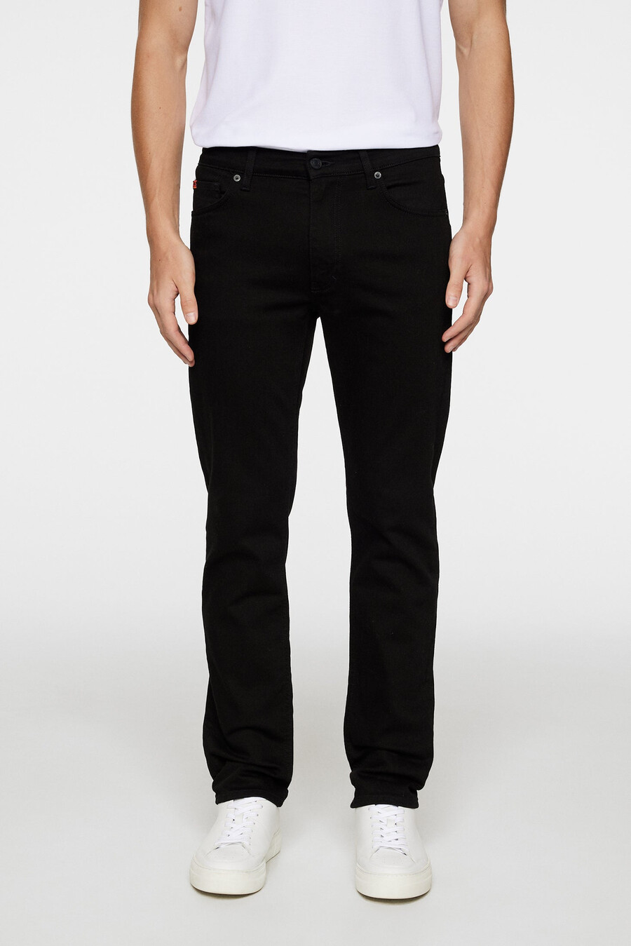 vaqueros ajustados negros jax stay