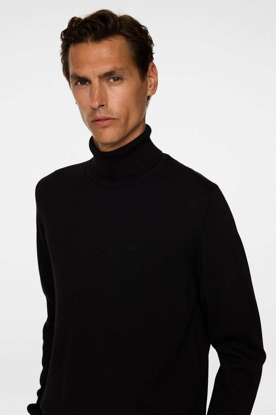 cuello alto de merino kaden