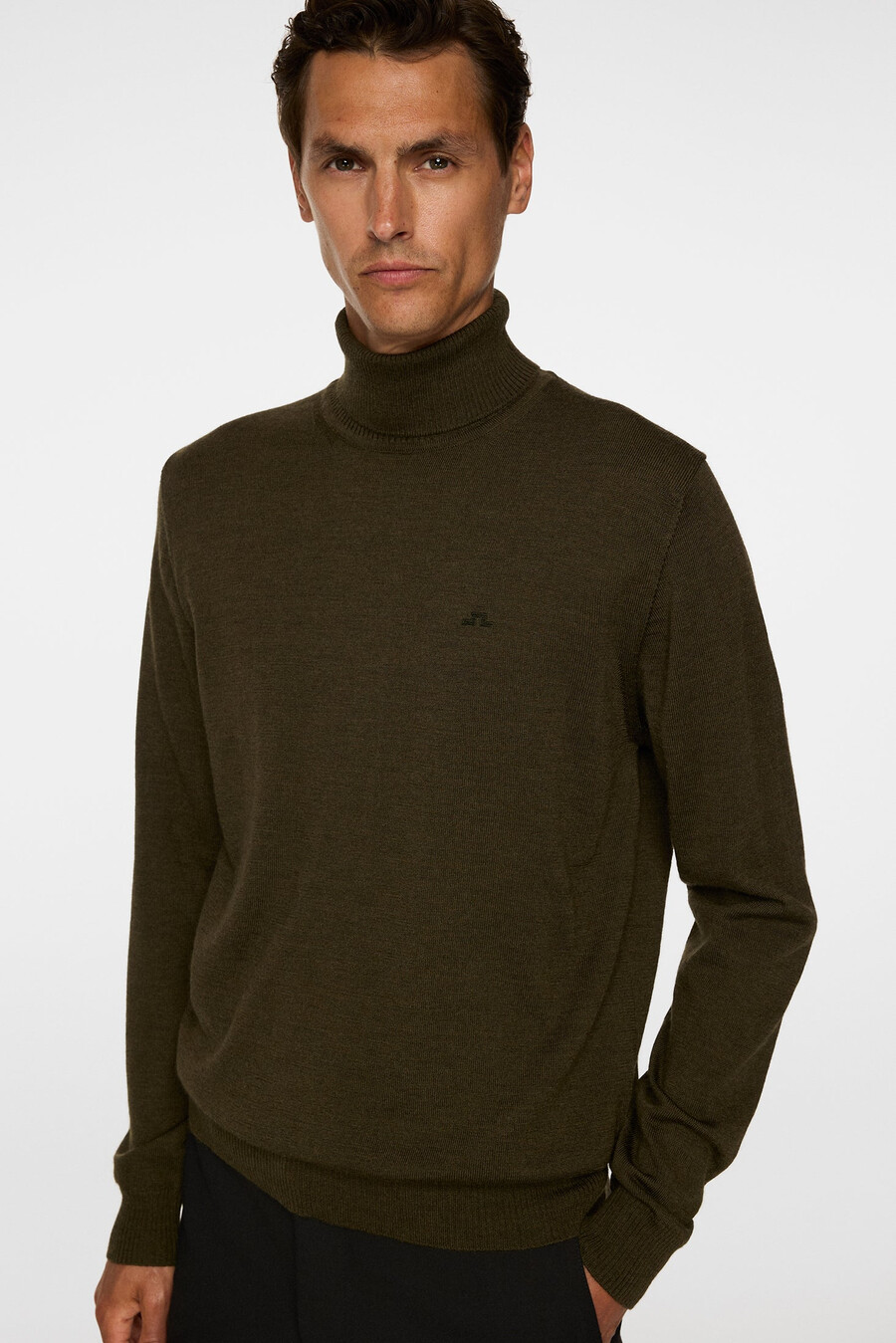 cuello alto de merino kaden