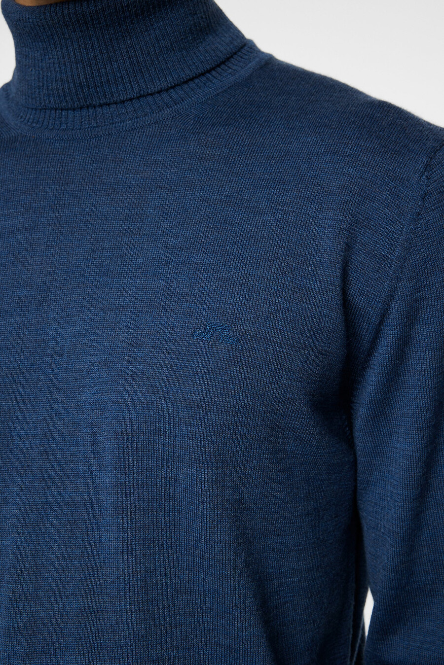 cuello alto de merino kaden