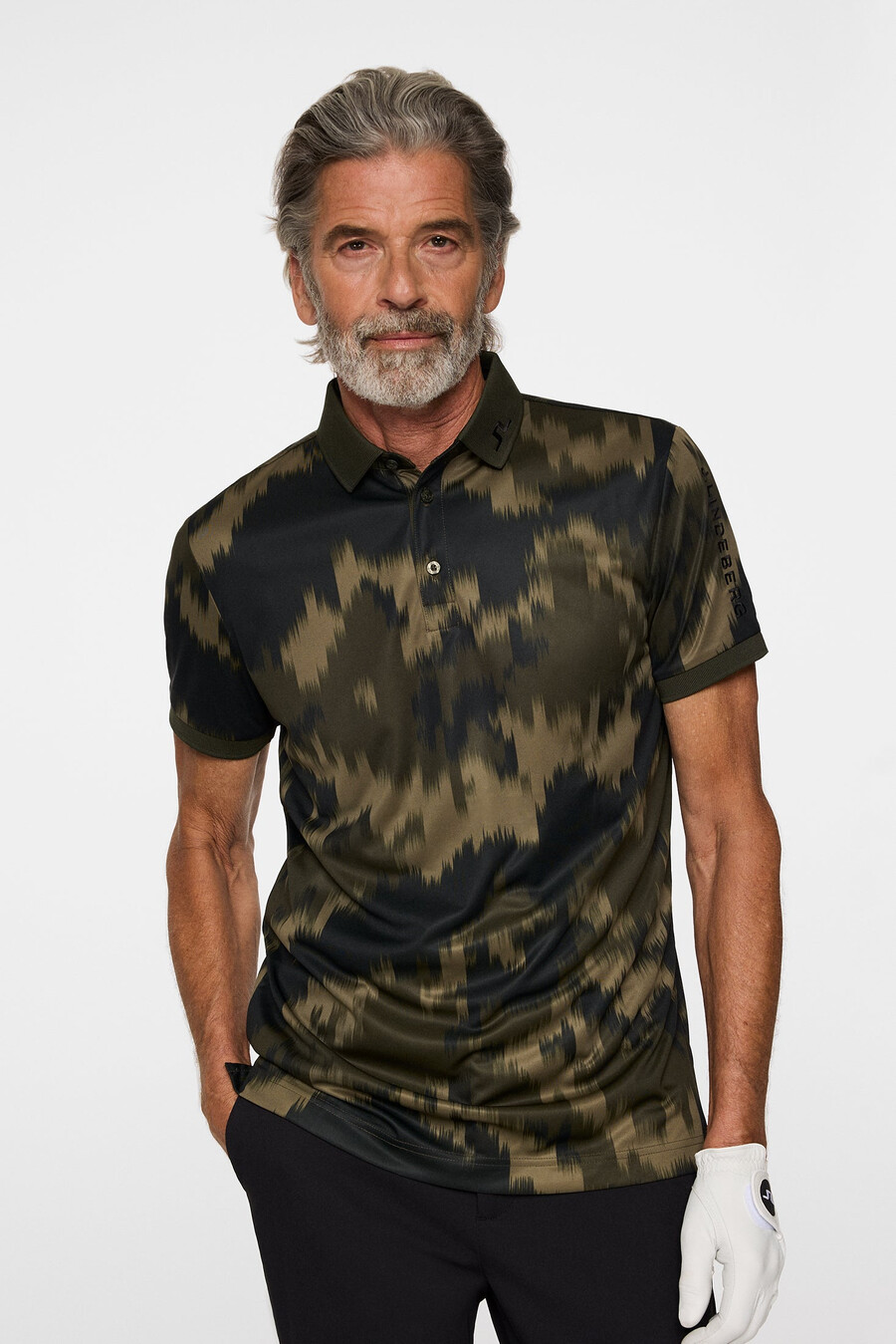 polo con estampado técnico tour