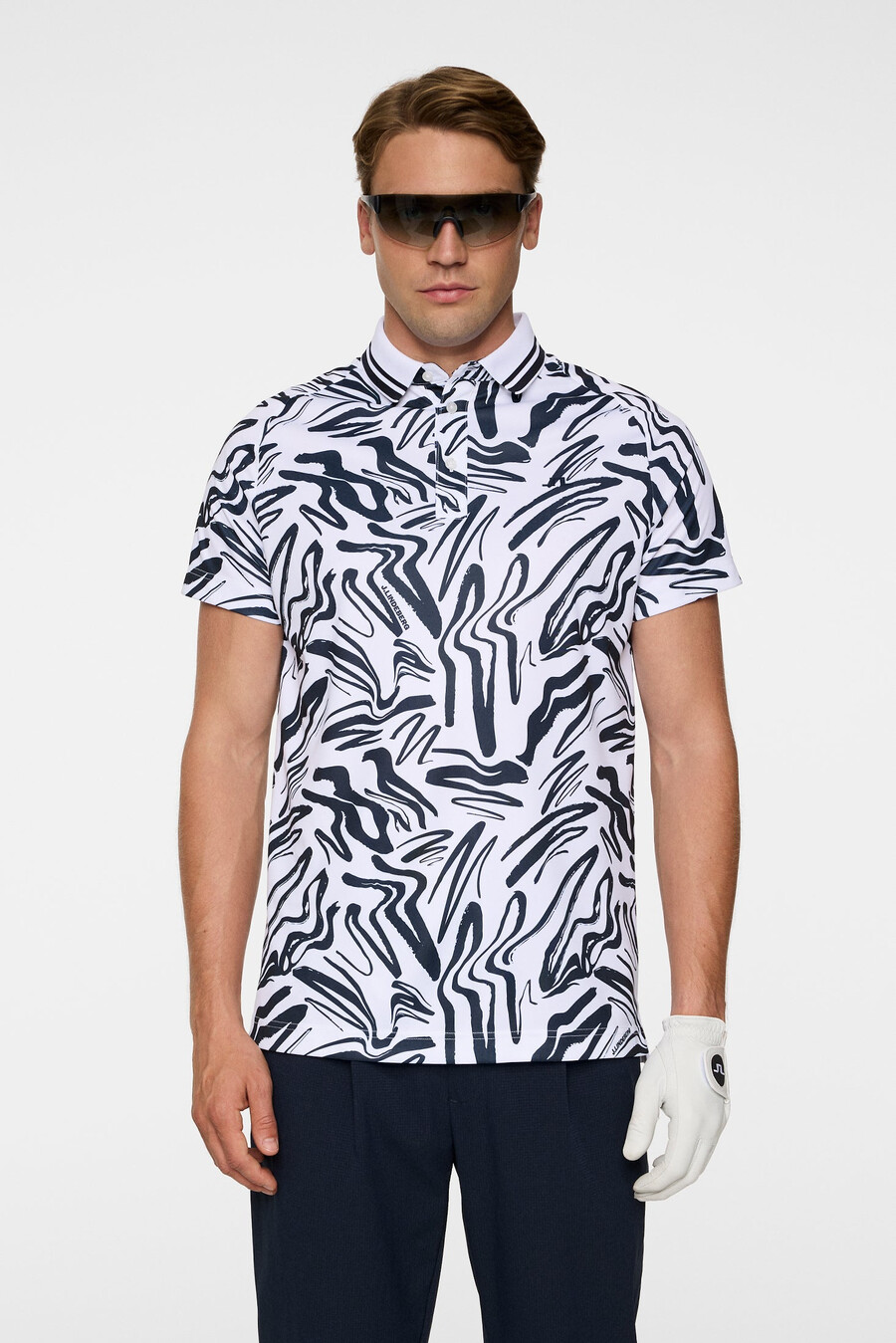 polo con estampado de george