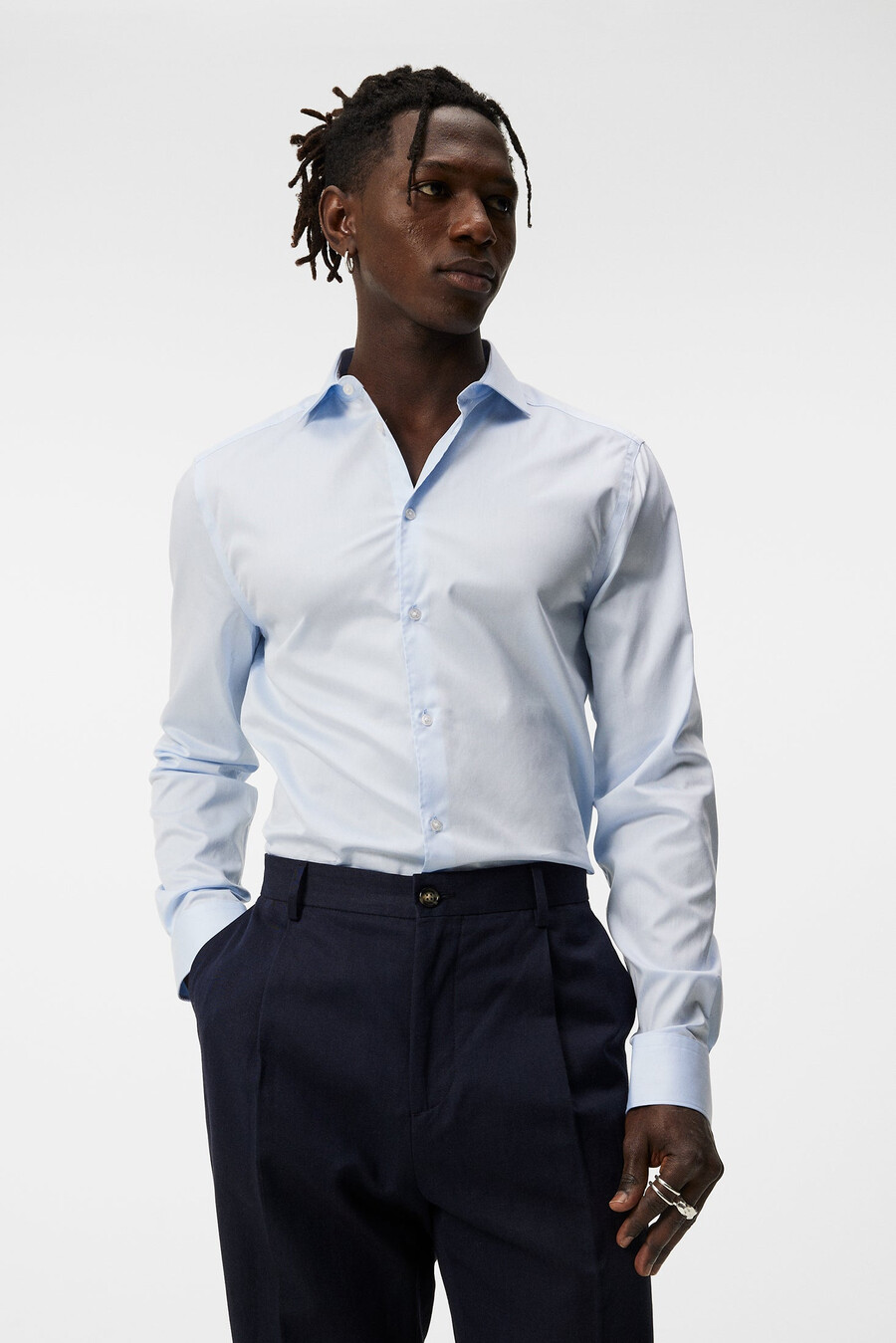 camisa de sarga superdelgada que no necesita planchado