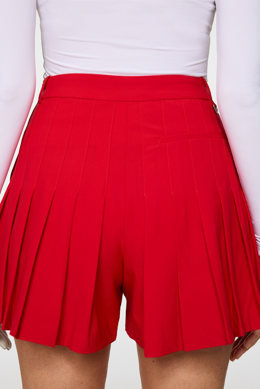 pantalones cortos plisados arella