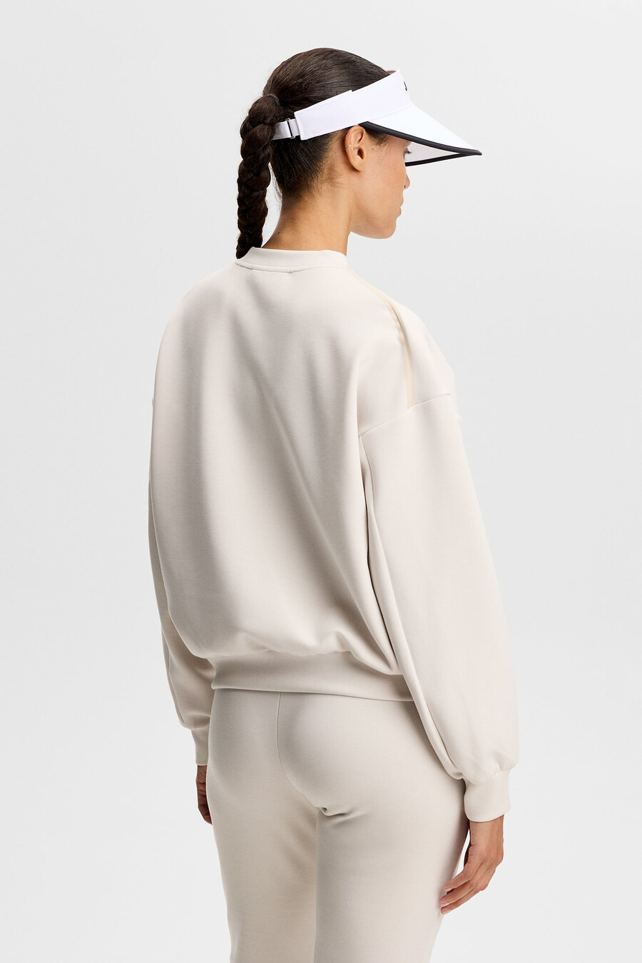 cuello redondo aura