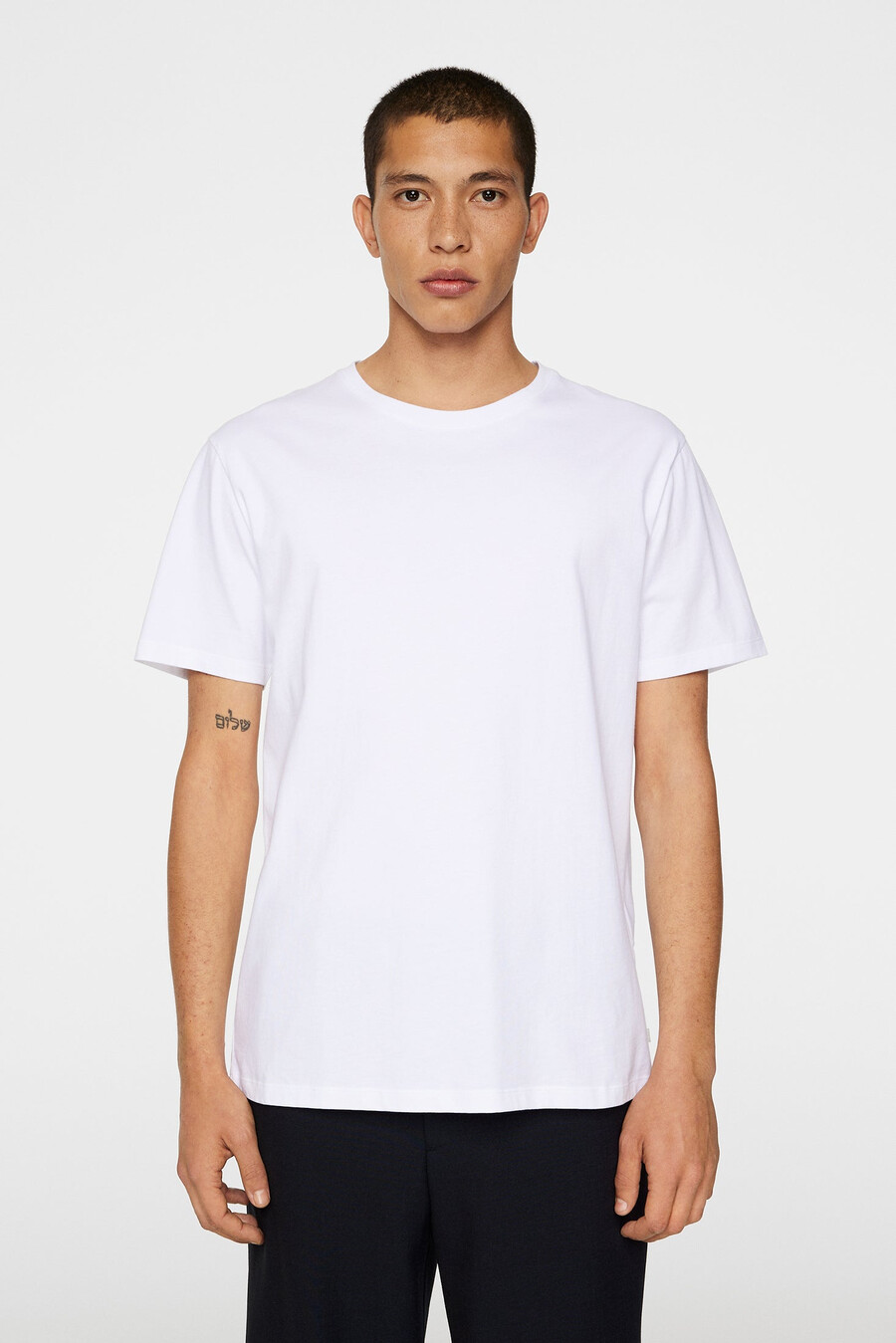 camiseta básica de sid