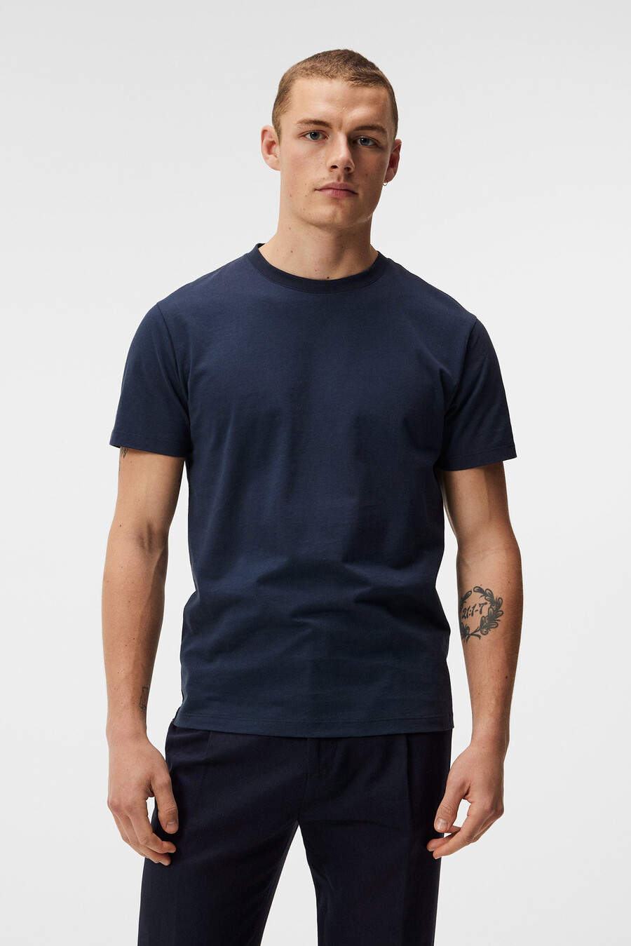 camiseta básica de sid