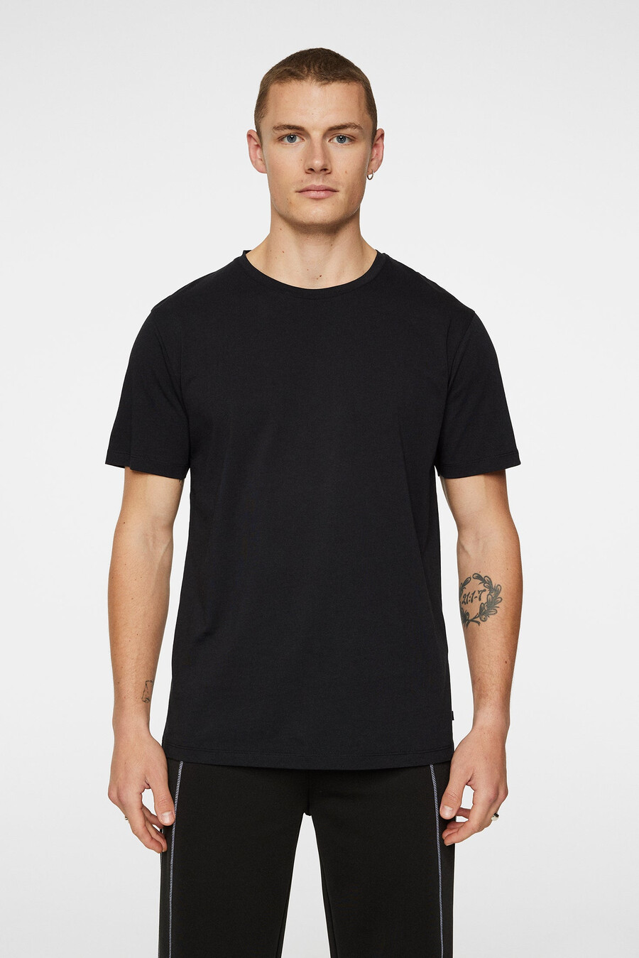 camiseta básica de sid