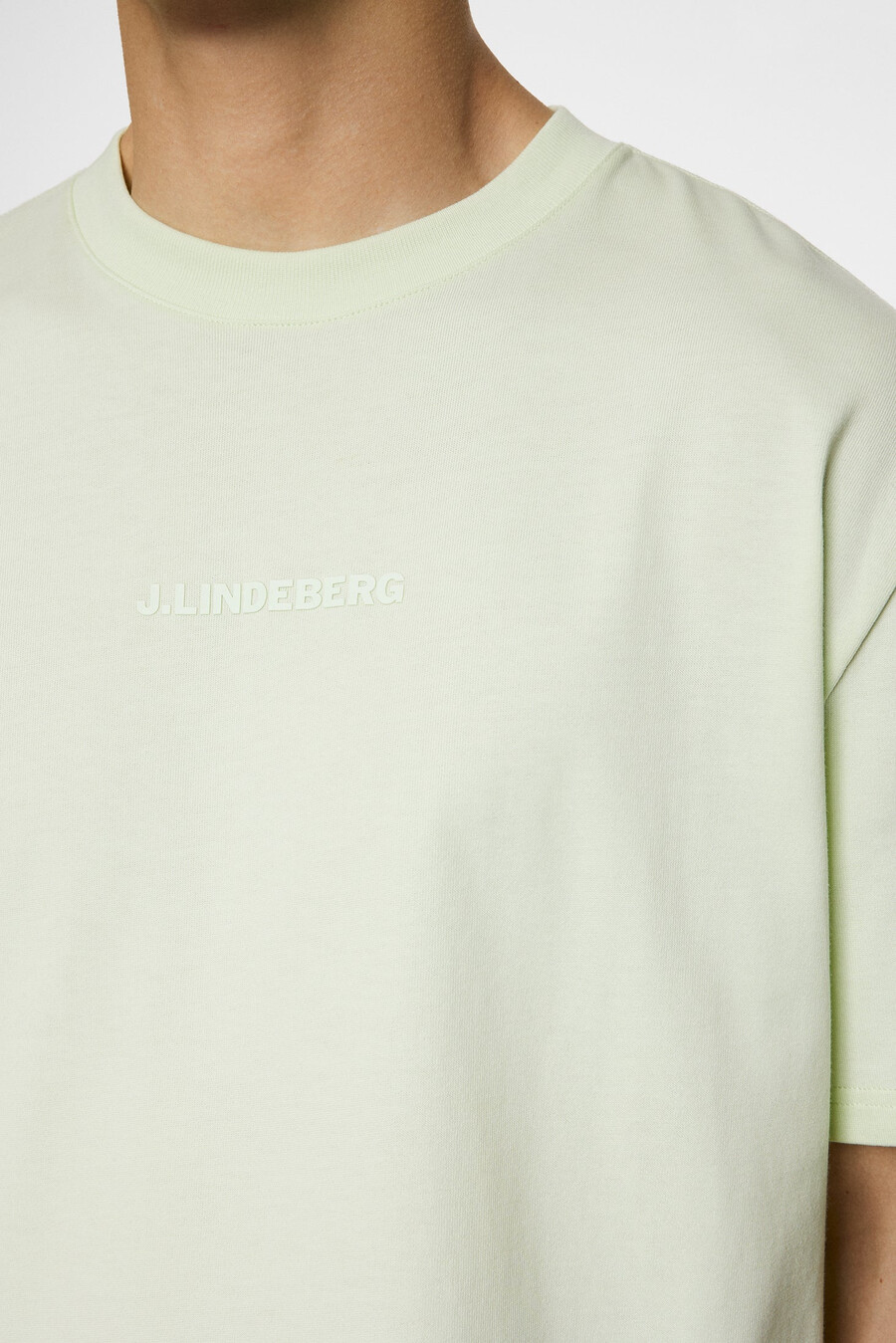 camiseta con el logotipo pesado de hale