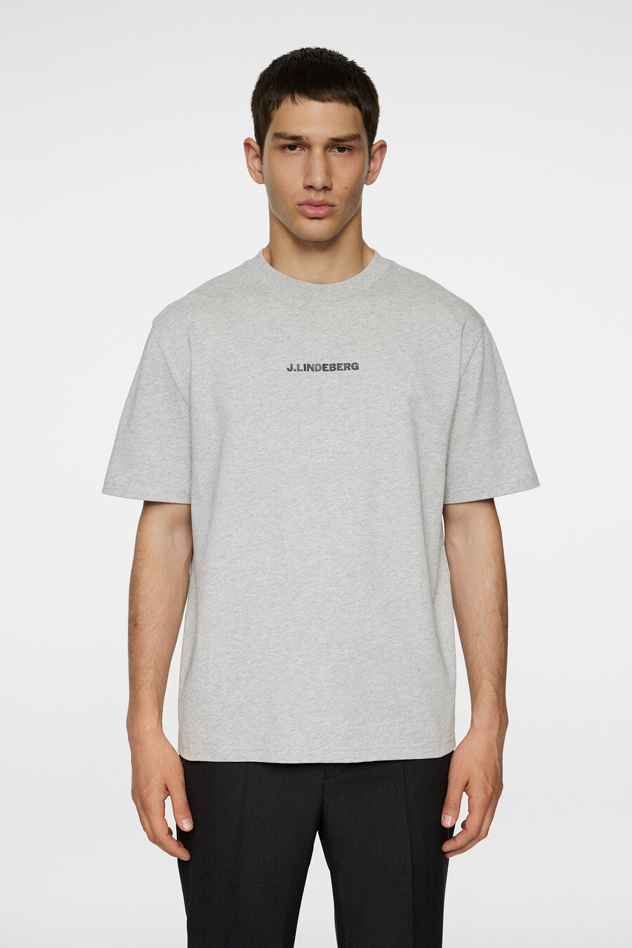 camiseta con el logotipo pesado de hale