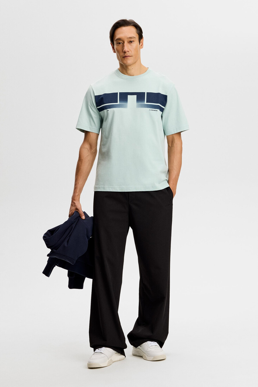 camiseta con el logotipo de parcie