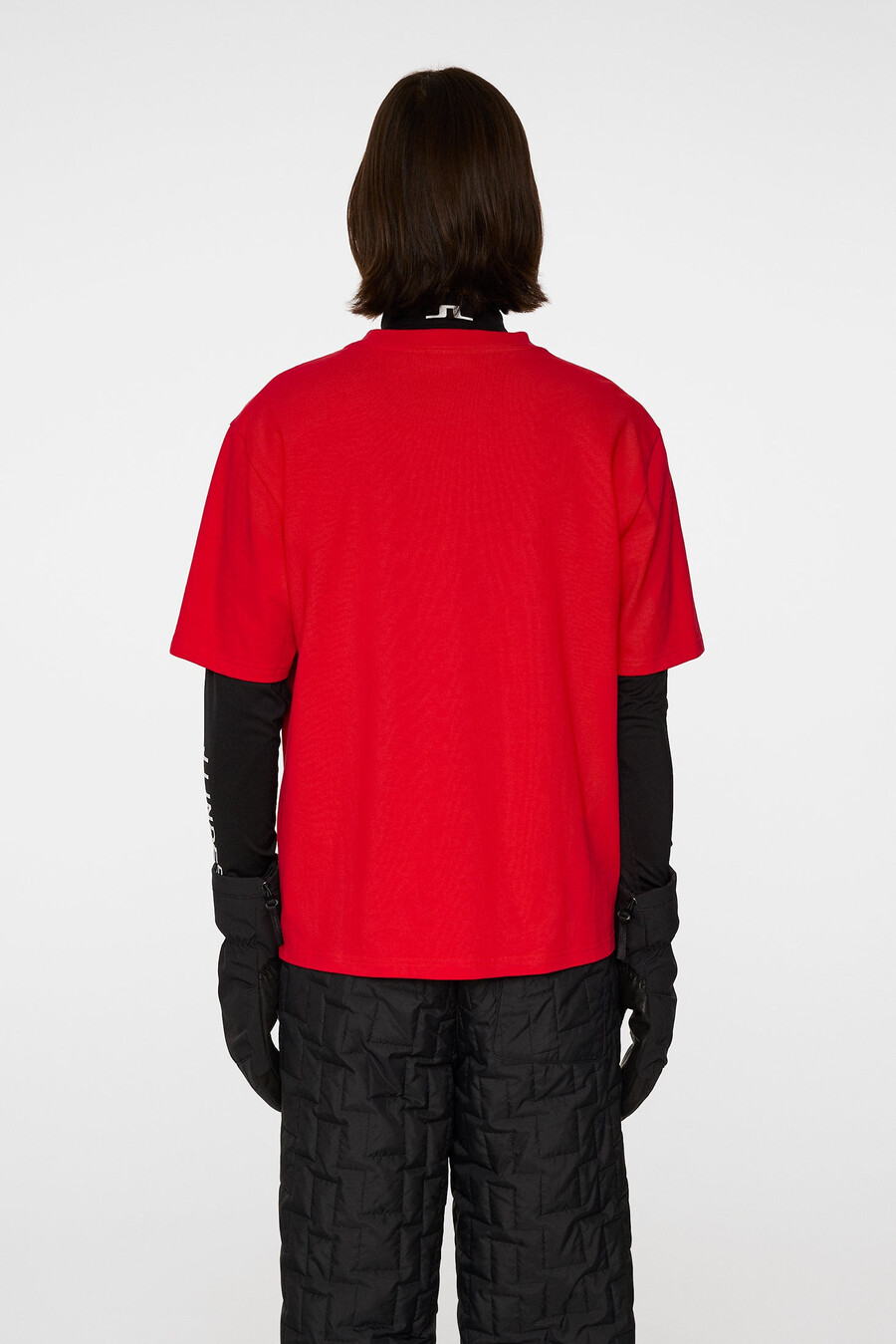 camiseta con el logotipo de temporada de hale