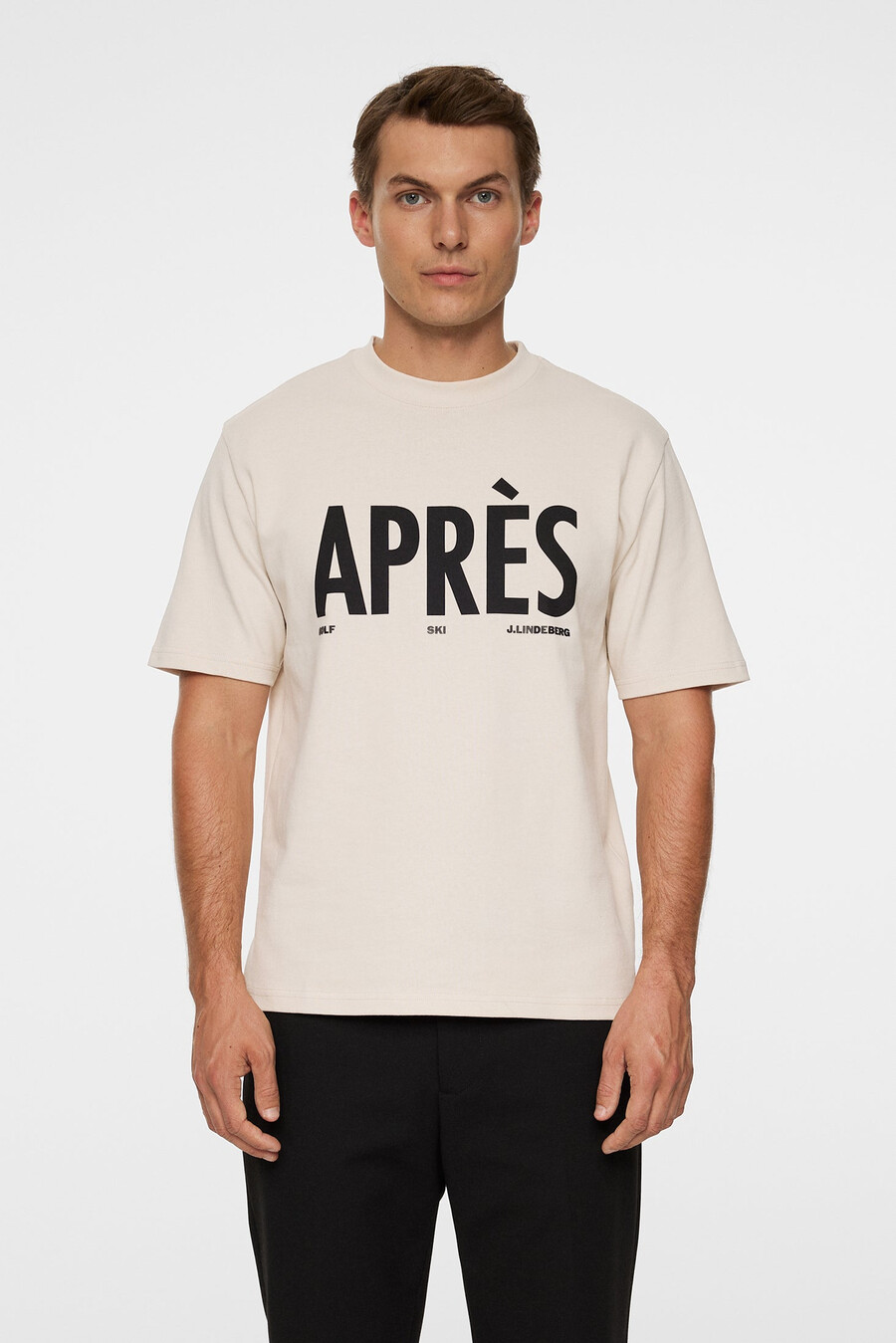 camiseta con el logotipo de temporada de hale