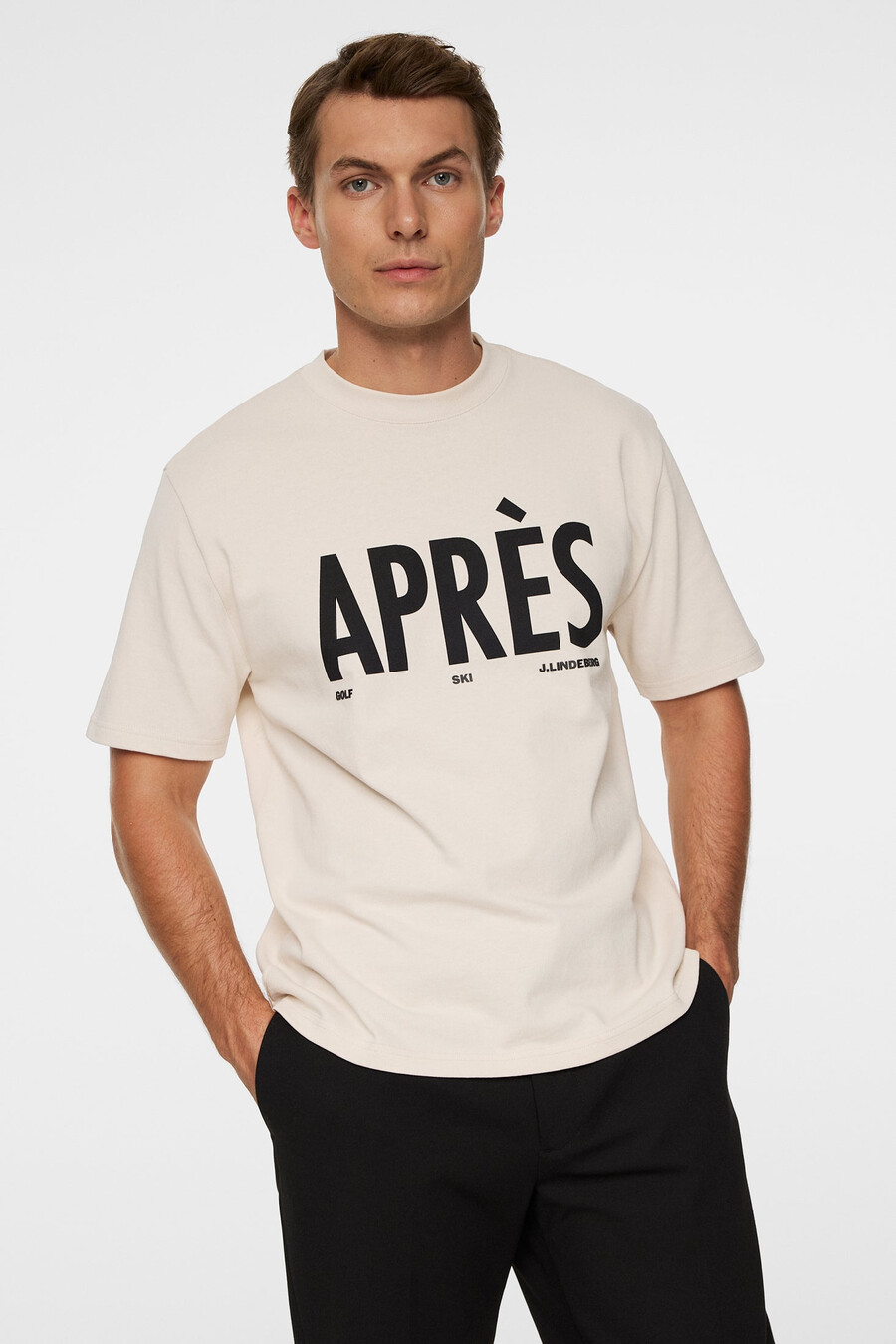 camiseta con el logotipo de temporada de hale