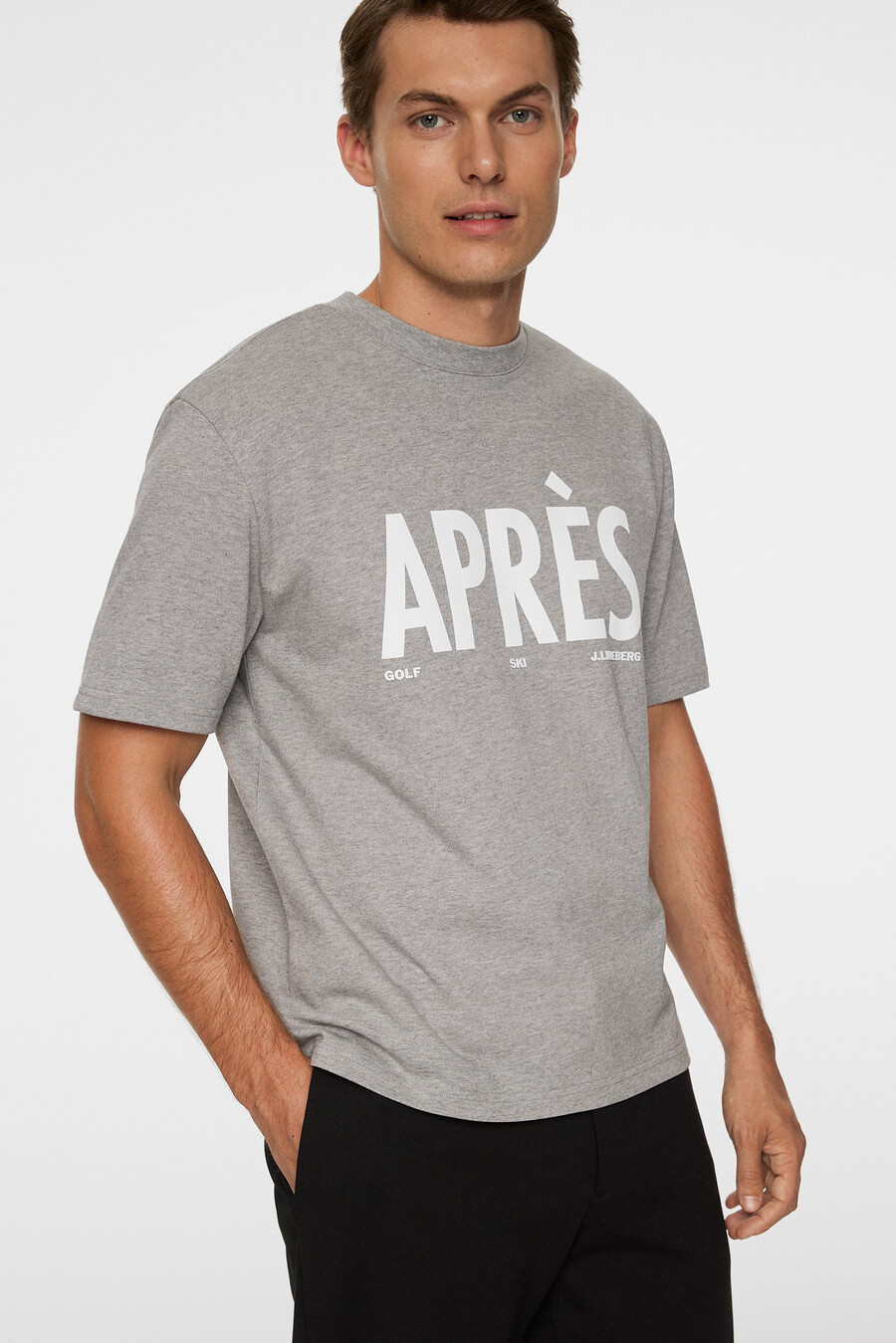 camiseta con el logotipo de temporada de hale