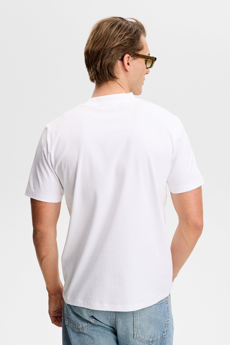camiseta de cuello alto ace