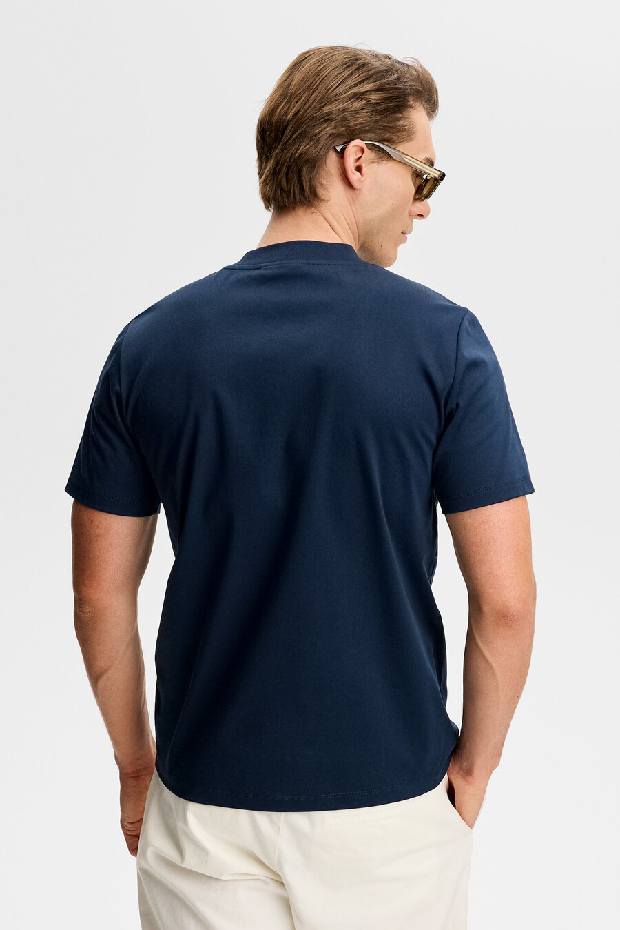 camiseta de cuello alto ace