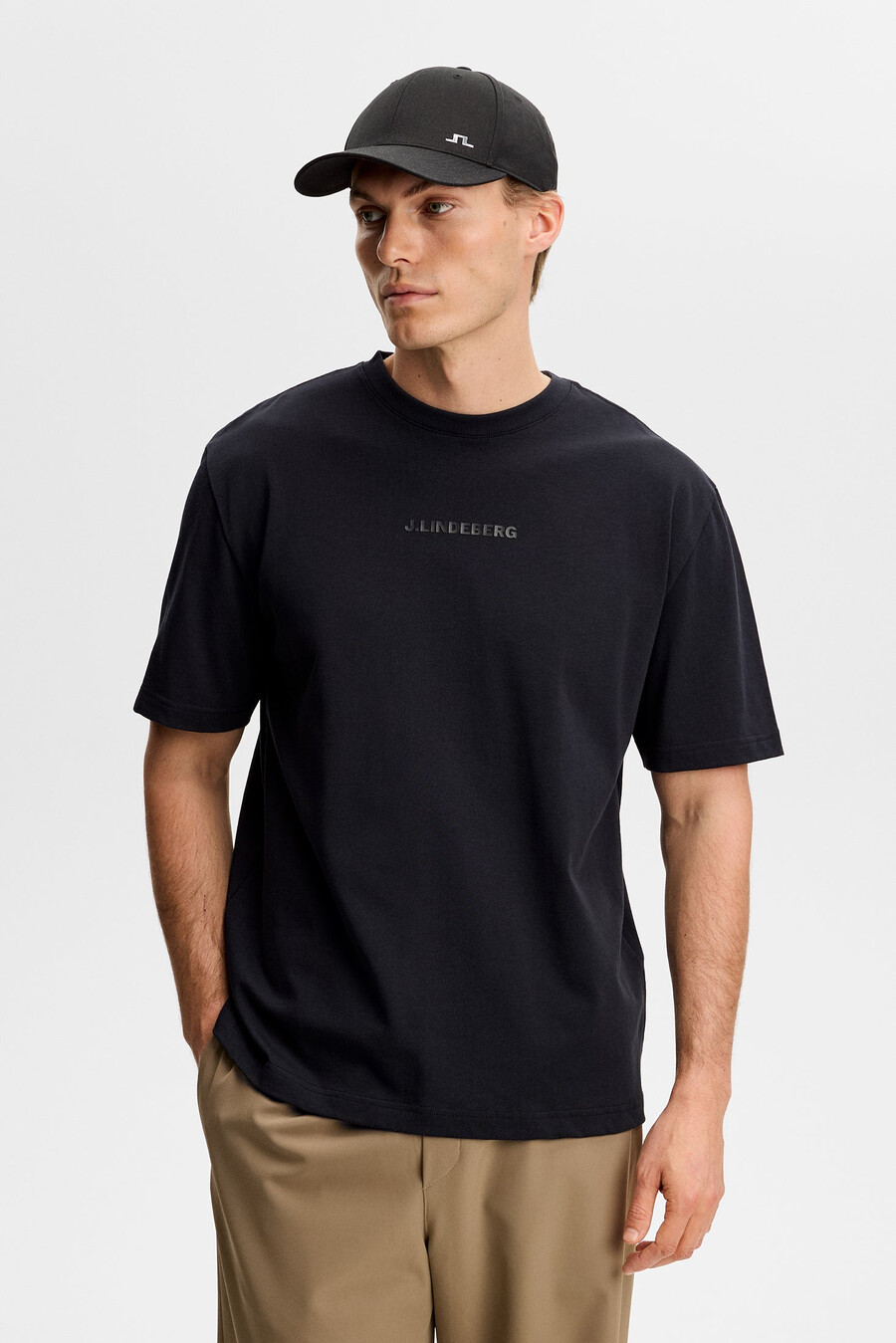 camiseta con el logotipo pesado de hale