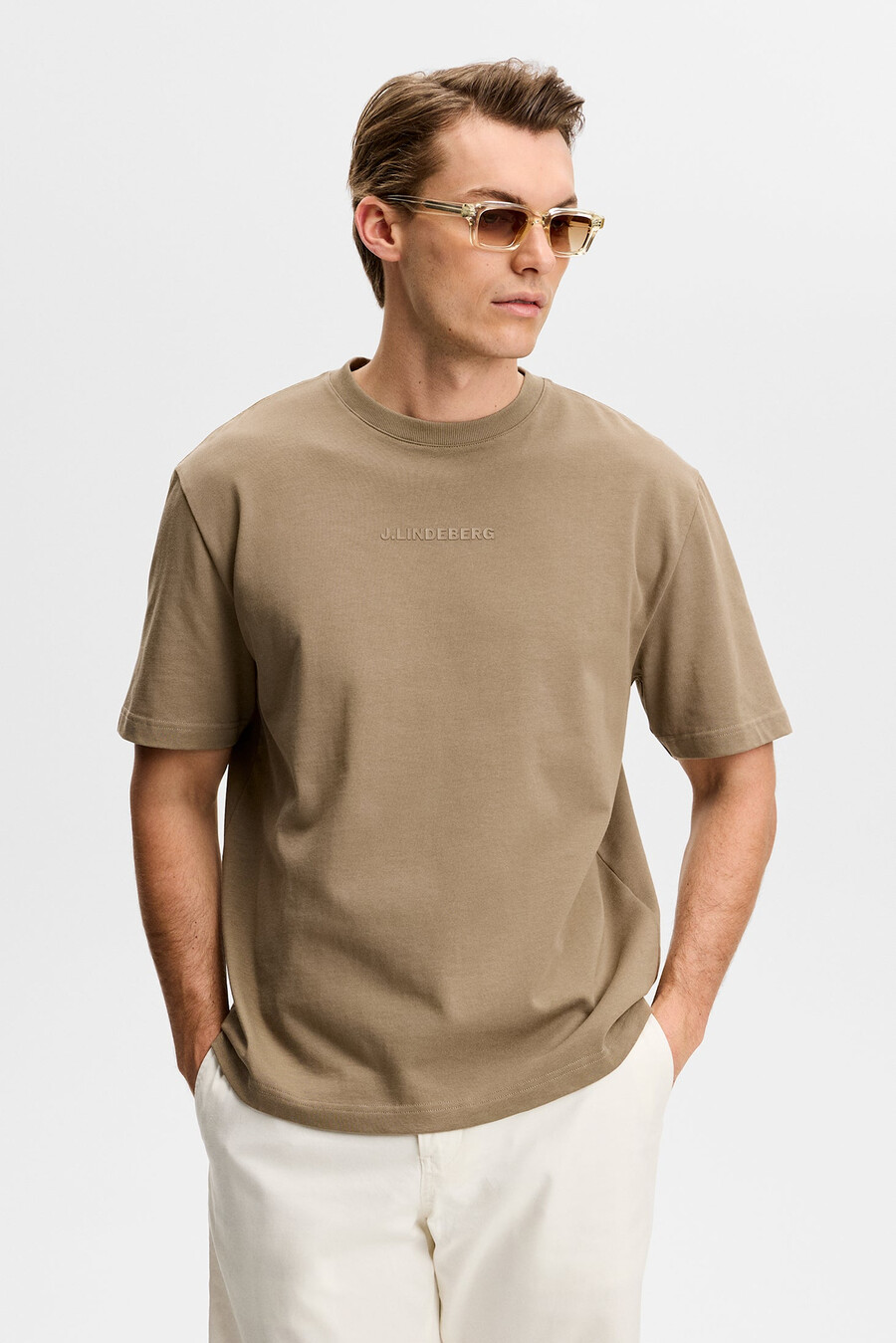 camiseta con el logotipo pesado de hale