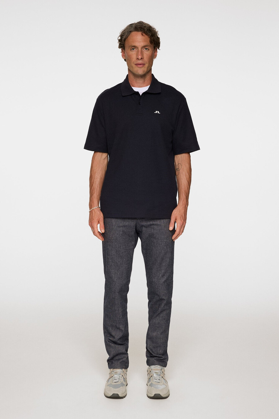 pantalones con microestampado ched
